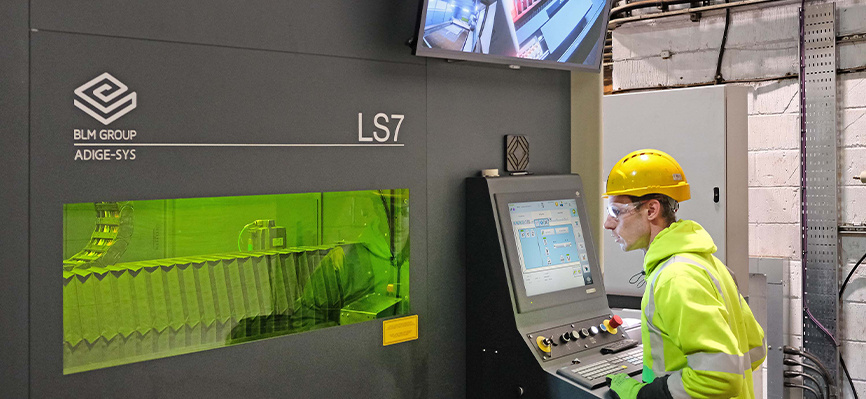 ParkerSteel - Système de découpe laser de tôle à fibre avec opérateur
