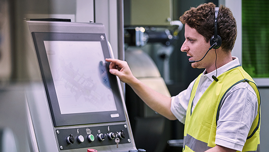 Téléassistance sur les machines pour l'usinage du tube et de de la tôle Téléassistance sur les machines pour l'usinage du tube et de de la tôle